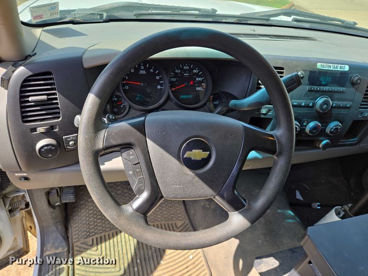 image for item EQ2609 2012 Chevrolet Silverado 1500 pickup truck