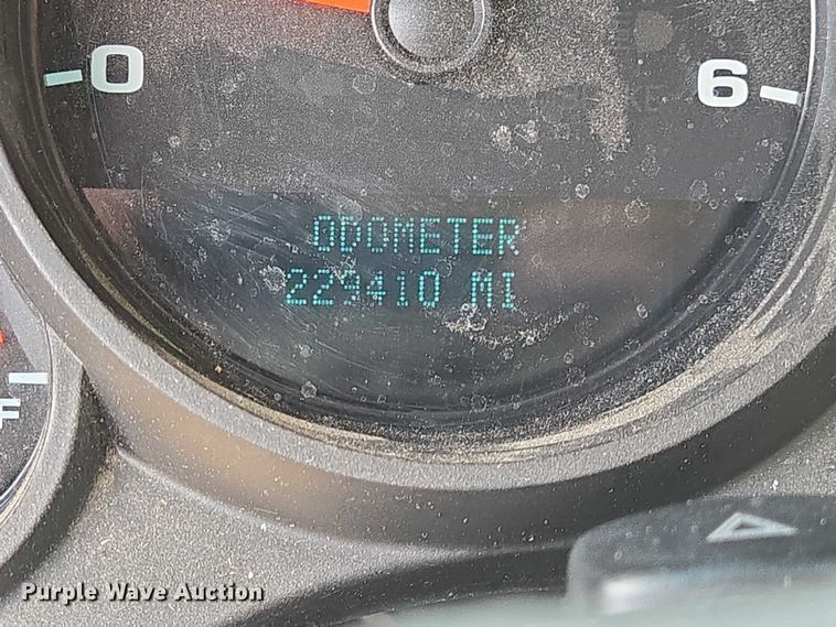 image for item EQ2609 2012 Chevrolet Silverado 1500 pickup truck