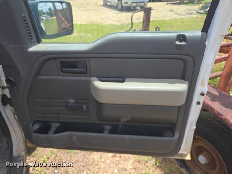 image for item EQ2610 2010 Ford F150 pickup truck