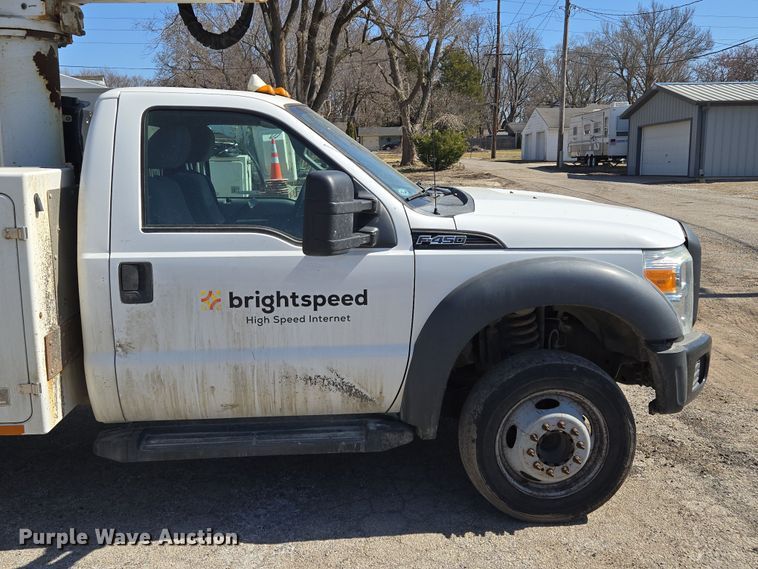 image for item EQ6819 2012 Ford F450 Super Duty bucket truck