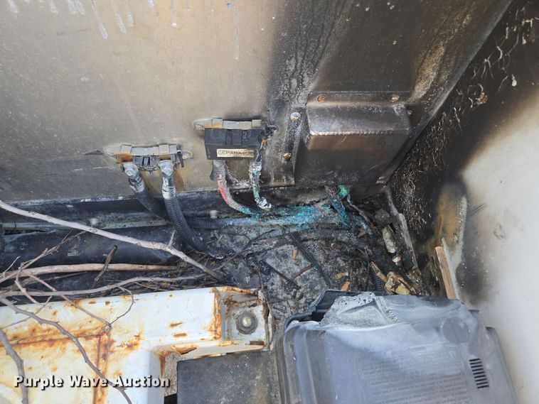 image for item EQ6819 2012 Ford F450 Super Duty bucket truck