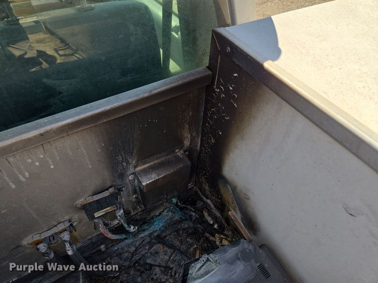 image for item EQ6819 2012 Ford F450 Super Duty bucket truck