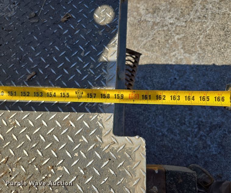 image for item EQ6819 2012 Ford F450 Super Duty bucket truck