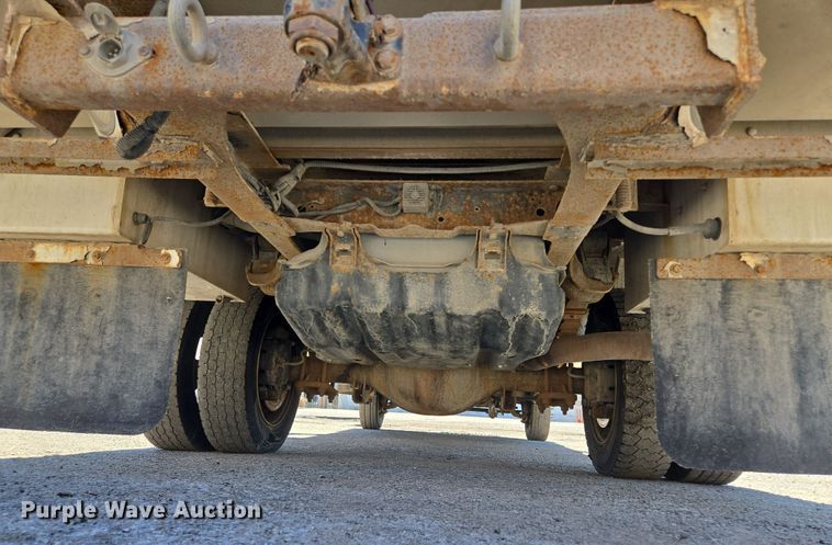 image for item EQ6819 2012 Ford F450 Super Duty bucket truck