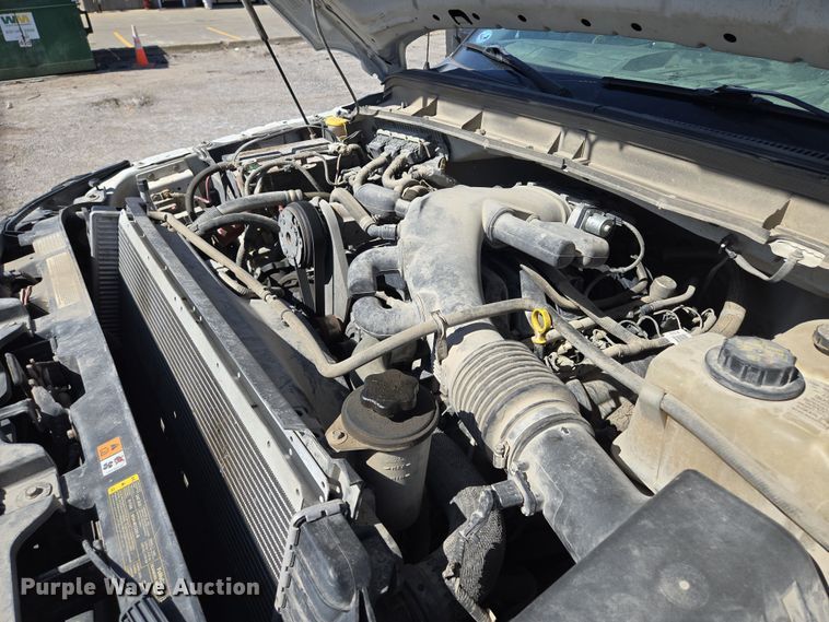 image for item EQ6819 2012 Ford F450 Super Duty bucket truck