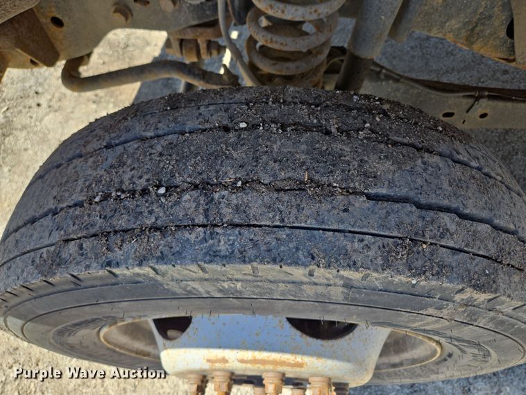 image for item EQ6819 2012 Ford F450 Super Duty bucket truck