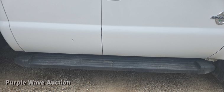 image for item ER5421 2013 Ford F350 Super Duty Crew Cab utility bed pickup truck
