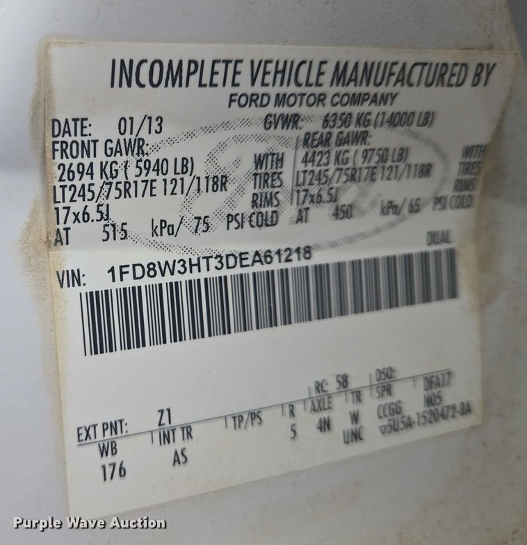 image for item ER5421 2013 Ford F350 Super Duty Crew Cab utility bed pickup truck
