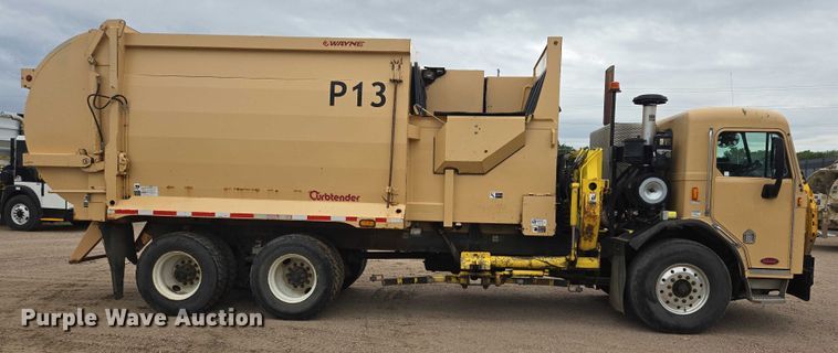 image for item ER5423 2014 Peterbilt 320 refuse truck