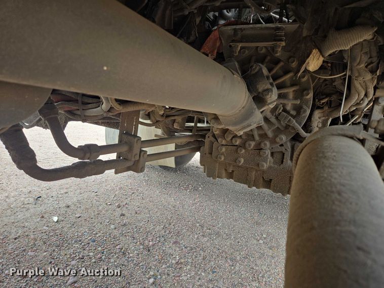 image for item ER5423 2014 Peterbilt 320 refuse truck