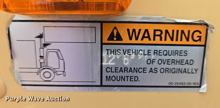 image for item ER5423 2014 Peterbilt 320 refuse truck