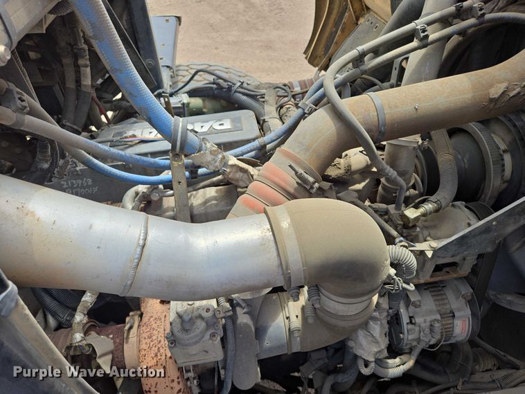 image for item ER5423 2014 Peterbilt 320 refuse truck