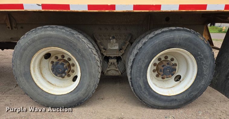 image for item ER5423 2014 Peterbilt 320 refuse truck