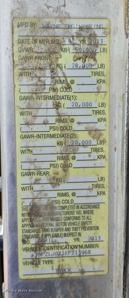 image for item ER5423 2014 Peterbilt 320 refuse truck