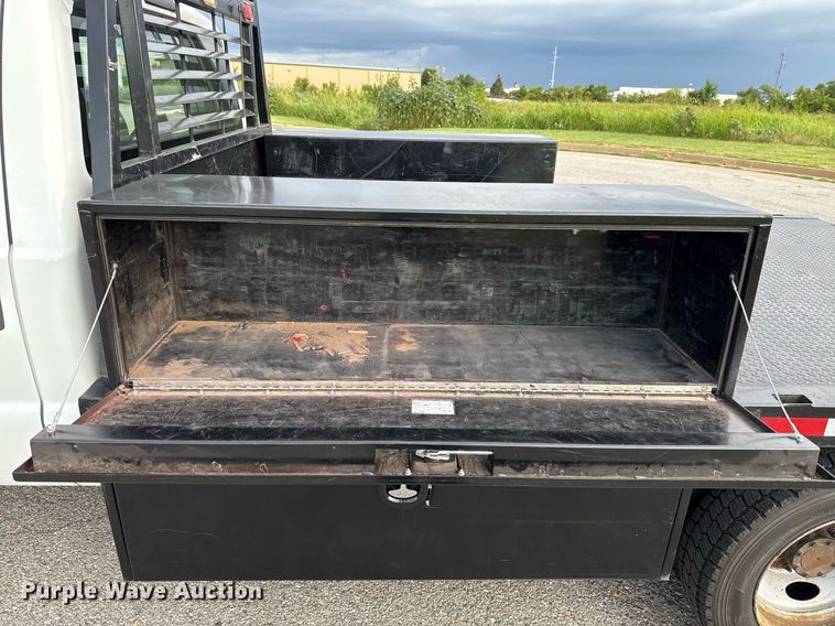 image for item HI9252 2008 Ford F450 Crew Cab flatbed truck
