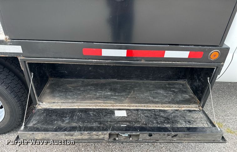 image for item HI9252 2008 Ford F450 Crew Cab flatbed truck