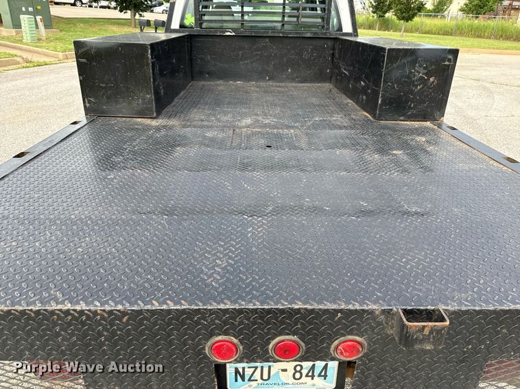 image for item HI9252 2008 Ford F450 Crew Cab flatbed truck