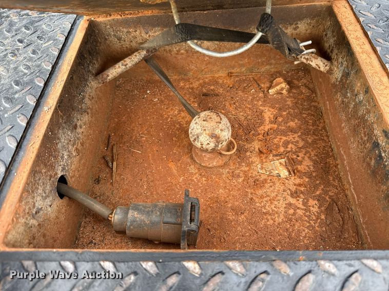 image for item HI9252 2008 Ford F450 Crew Cab flatbed truck