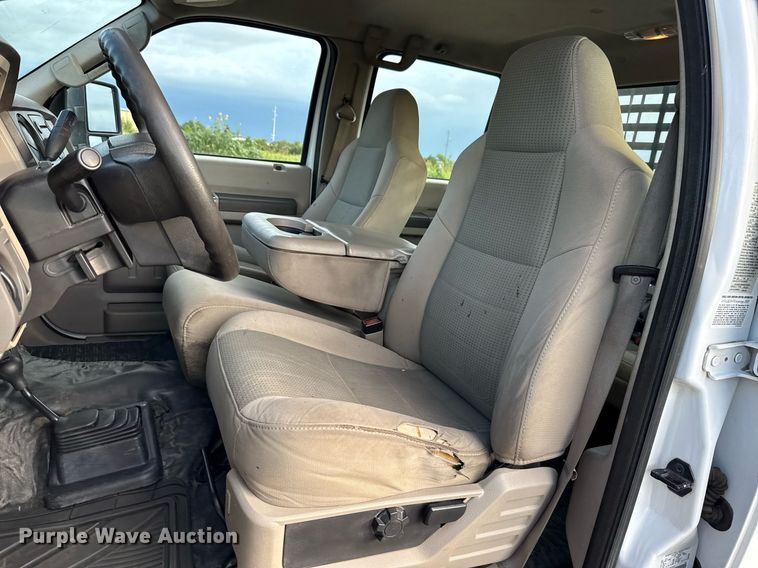 image for item HI9252 2008 Ford F450 Crew Cab flatbed truck