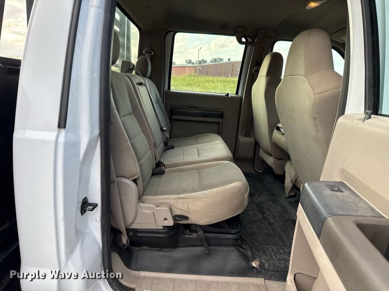 image for item HI9252 2008 Ford F450 Crew Cab flatbed truck