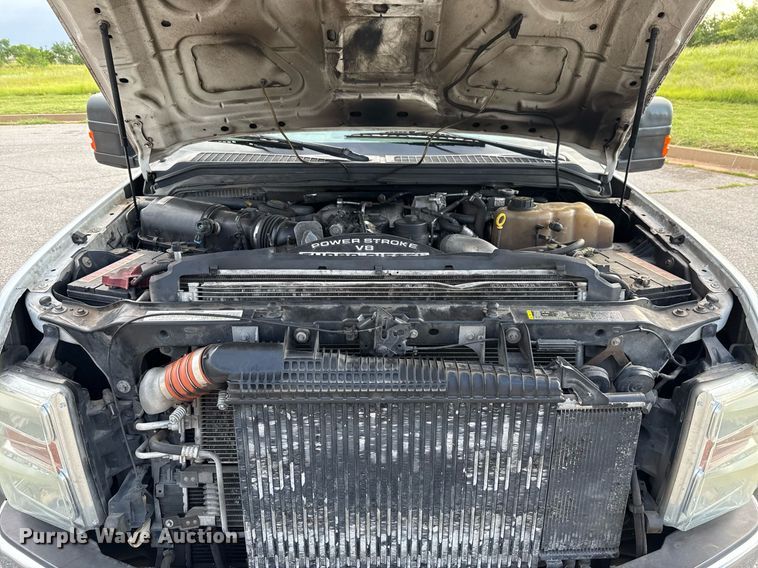 image for item HI9252 2008 Ford F450 Crew Cab flatbed truck