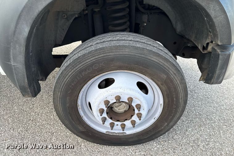 image for item HI9252 2008 Ford F450 Crew Cab flatbed truck