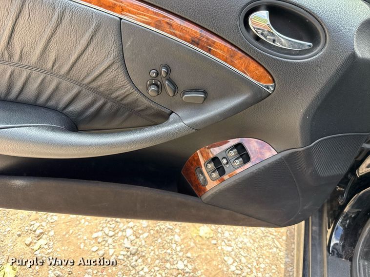 image for item HI9287 2009 Mercedes Benz CLK350 