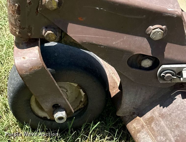 image for item HI9297 2014 Grass Hopper 623T ZTR lawn mower