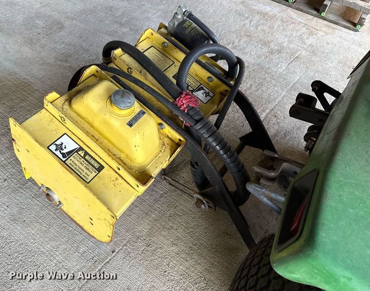 image for item HI9299 John Deere  318 lawn mower