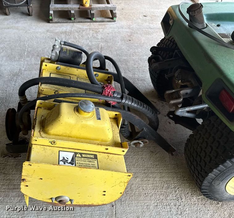 image for item HI9299 John Deere  318 lawn mower