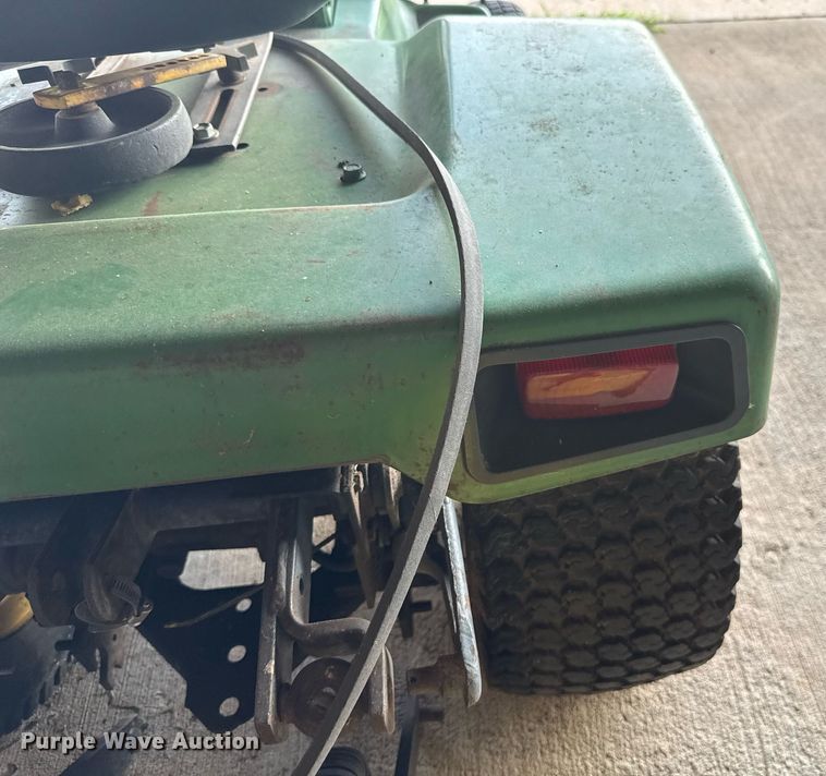 image for item HI9299 John Deere  318 lawn mower
