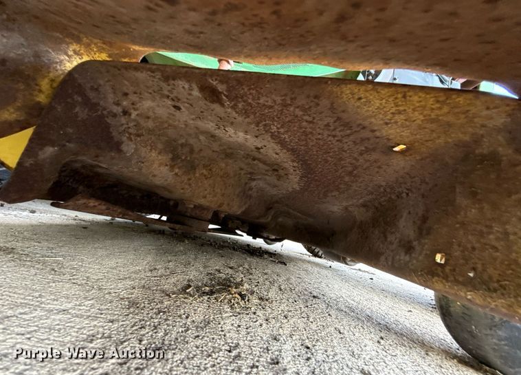 image for item HI9299 John Deere  318 lawn mower