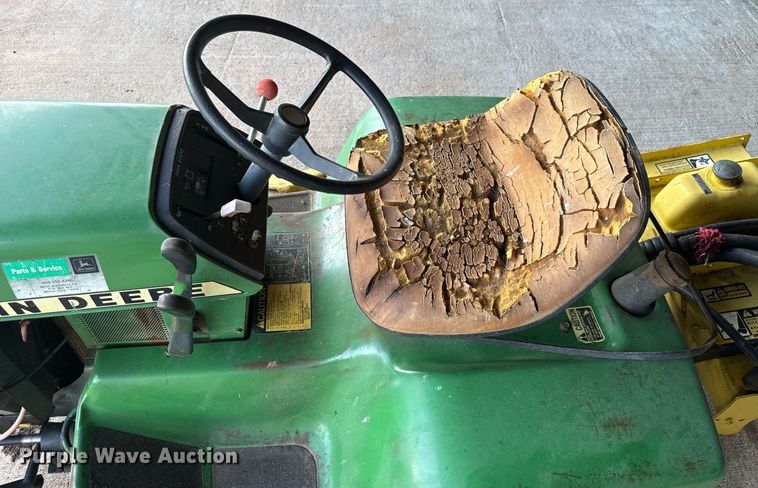 image for item HI9299 John Deere  318 lawn mower