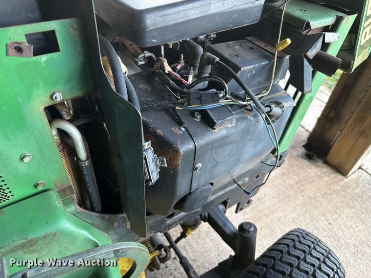 image for item HI9299 John Deere  318 lawn mower
