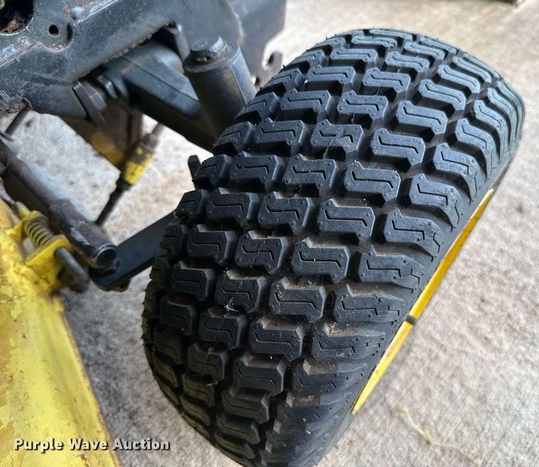 image for item HI9299 John Deere  318 lawn mower