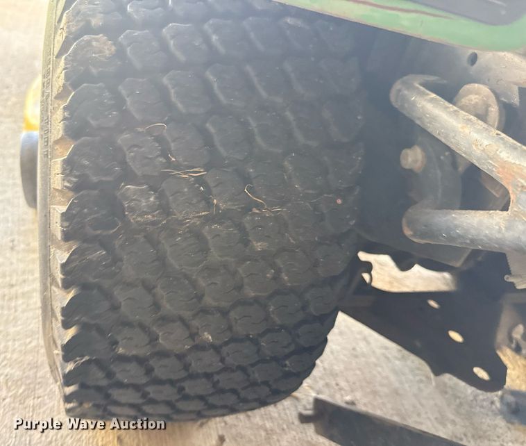 image for item HI9299 John Deere  318 lawn mower