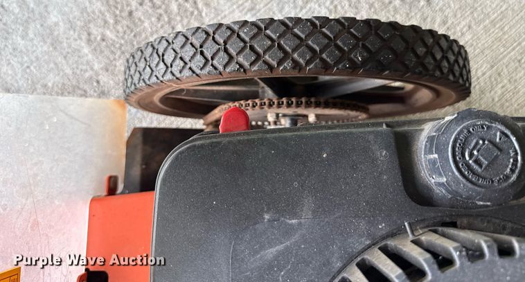 image for item HI9302 Lawn equipment