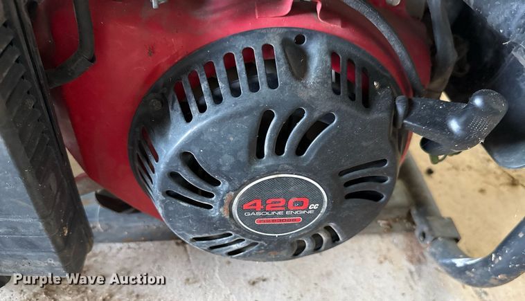 image for item HI9302 Lawn equipment