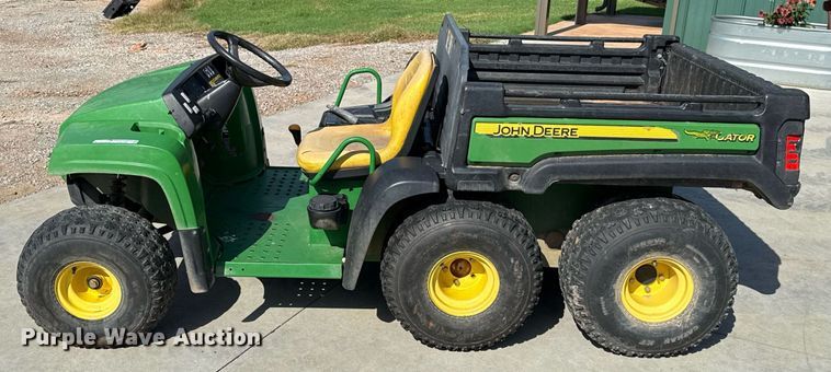 image for item HI9336 2010 John Deere TH 6X4 utility vehicle