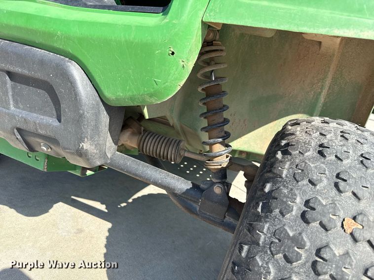 image for item HI9336 2010 John Deere TH 6X4 utility vehicle