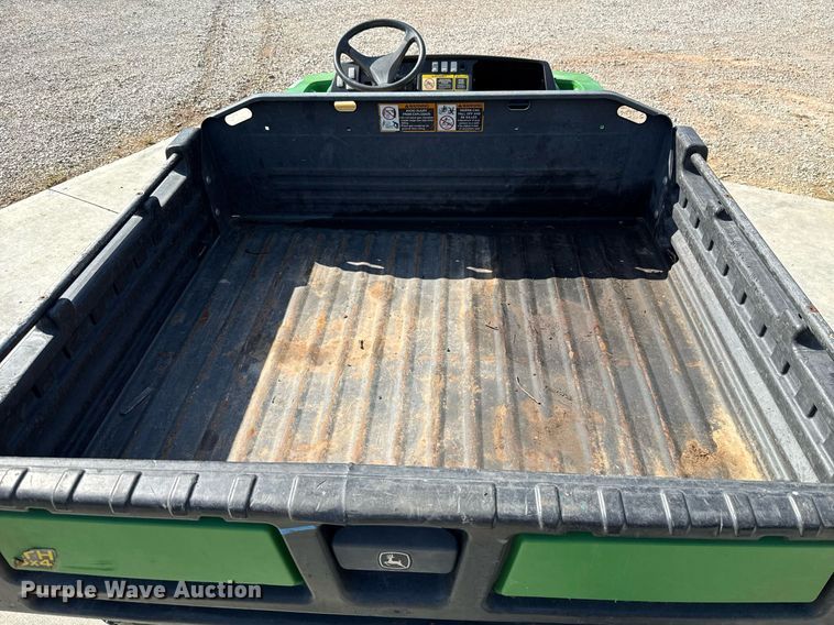 image for item HI9336 2010 John Deere TH 6X4 utility vehicle