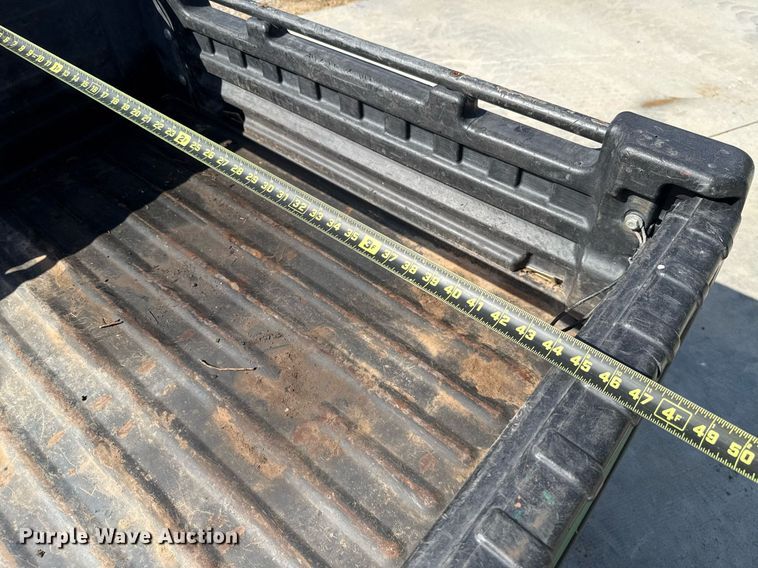 image for item HI9336 2010 John Deere TH 6X4 utility vehicle