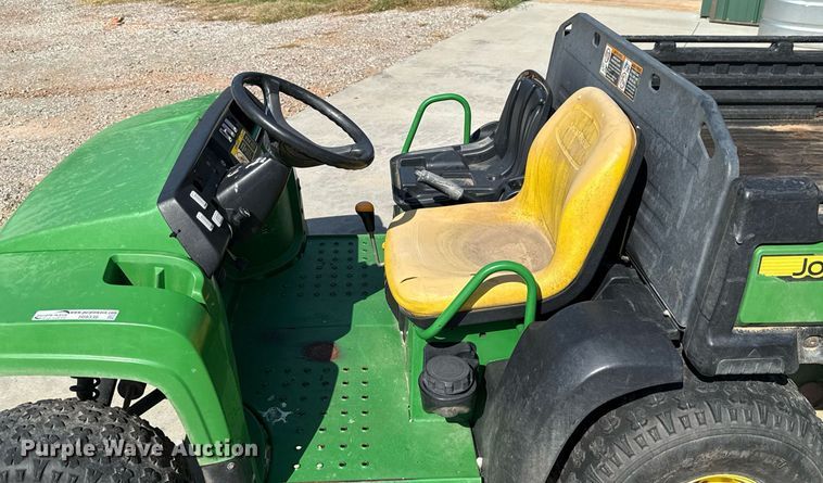 image for item HI9336 2010 John Deere TH 6X4 utility vehicle