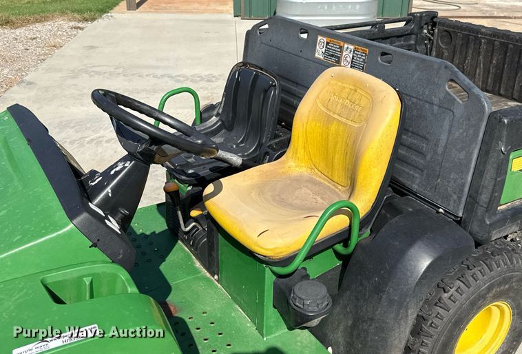 image for item HI9336 2010 John Deere TH 6X4 utility vehicle