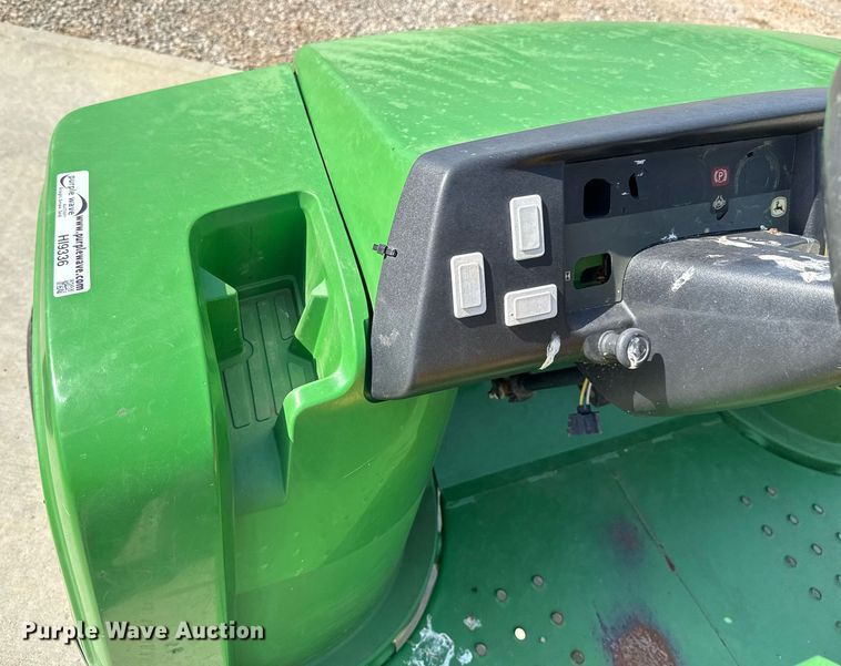 image for item HI9336 2010 John Deere TH 6X4 utility vehicle