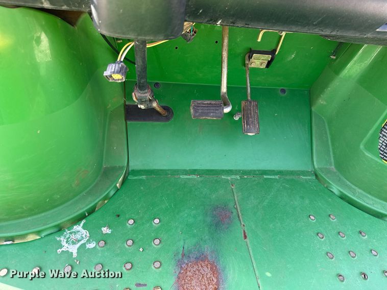 image for item HI9336 2010 John Deere TH 6X4 utility vehicle