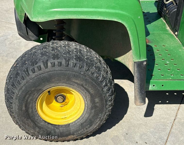 image for item HI9336 2010 John Deere TH 6X4 utility vehicle