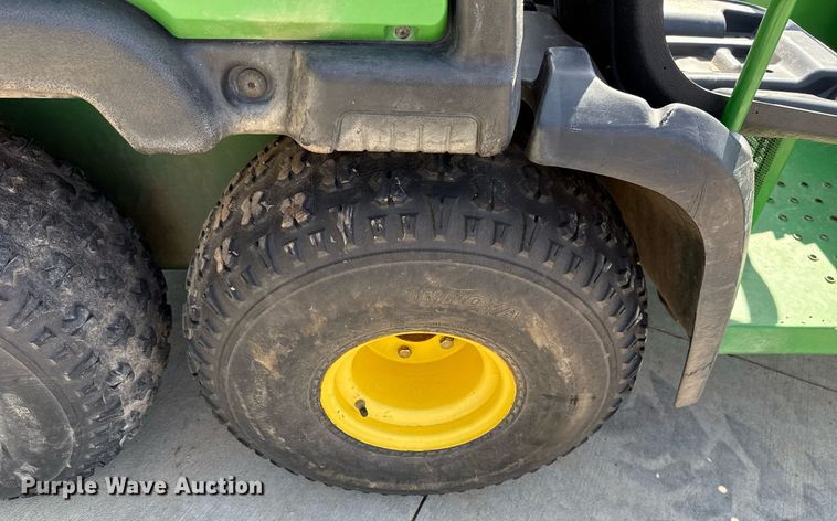 image for item HI9336 2010 John Deere TH 6X4 utility vehicle