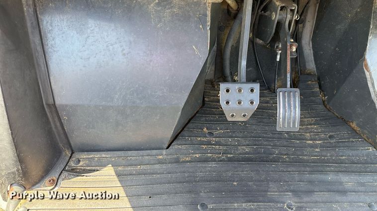 image for item HI9338 Kubota RTV500 utility vehicle