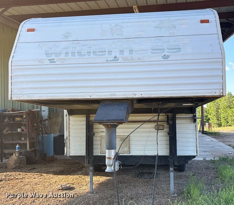 image for item ND9719 1997 Fleetwood 21L5B camper